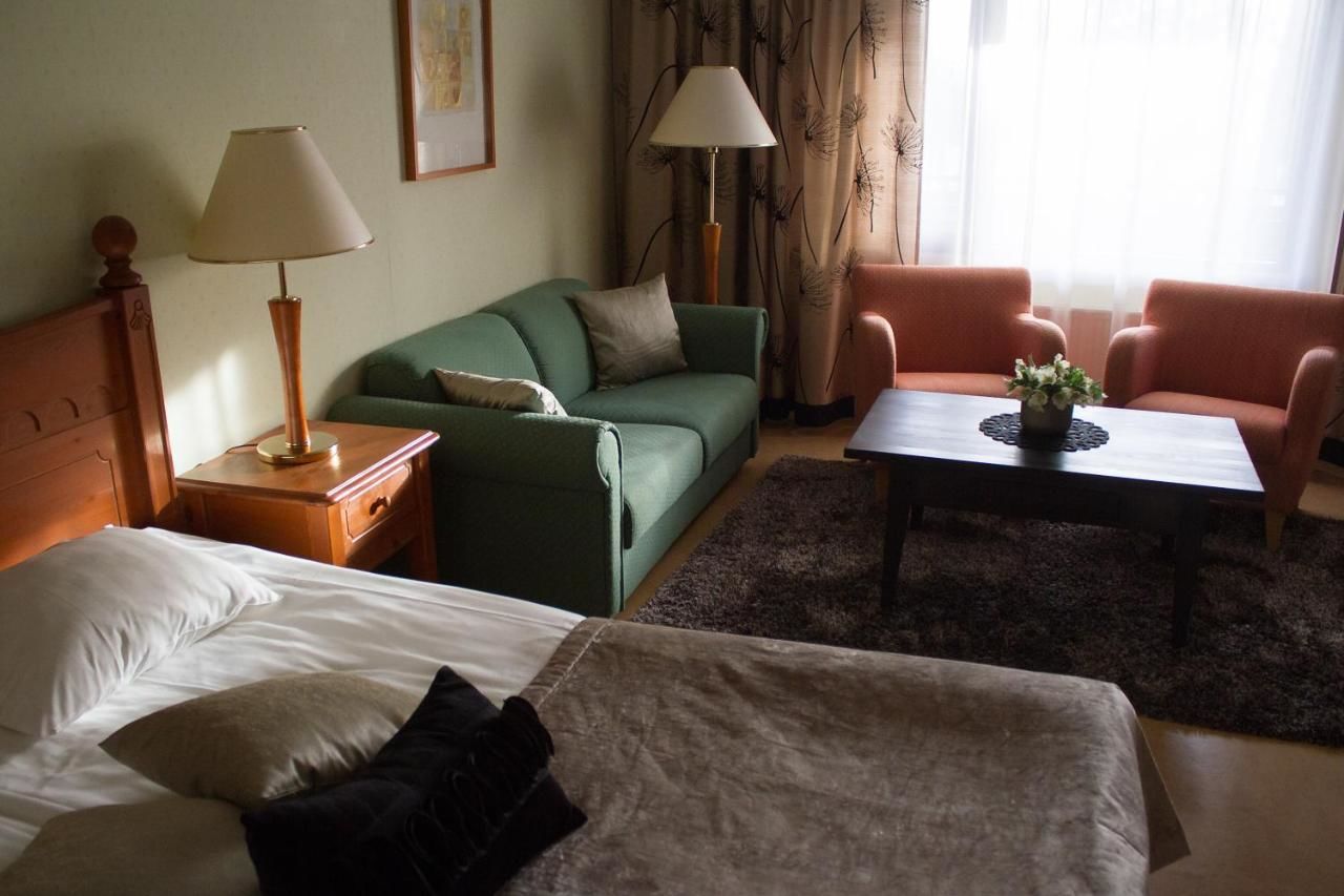 Отель Hotel Fjalar Сало-36